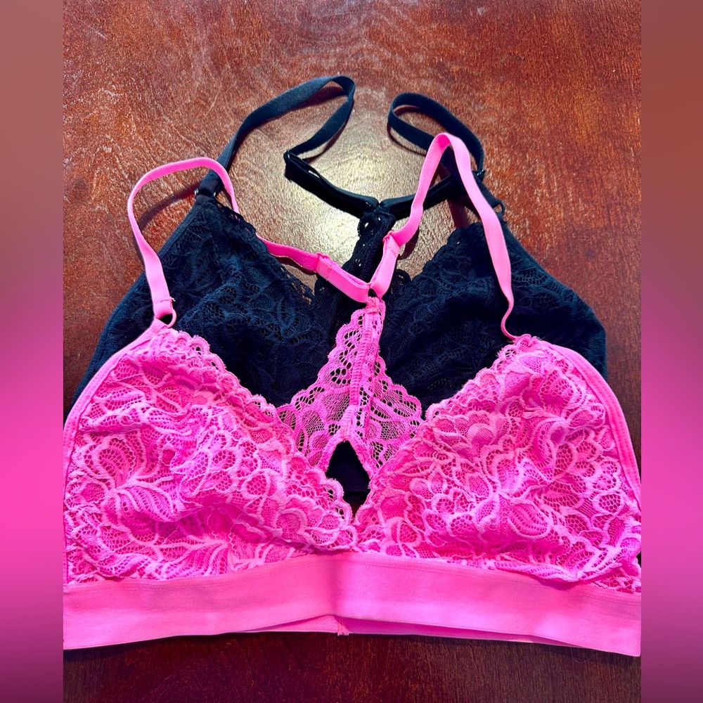 Set of 2 bikini tops M